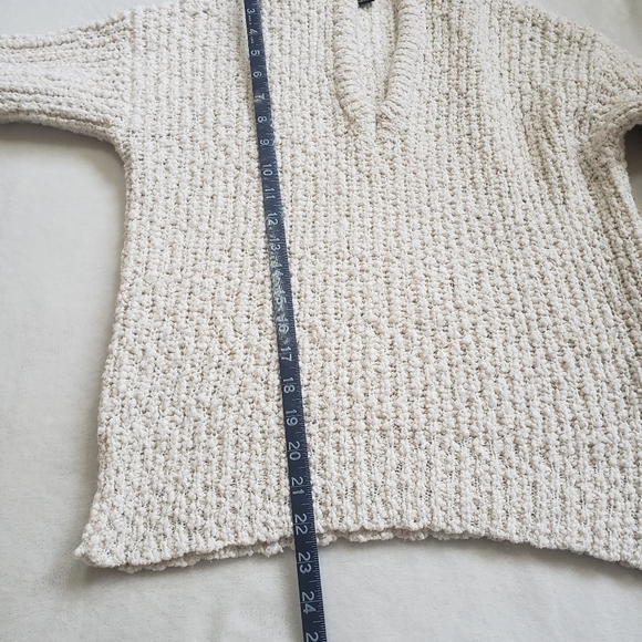 Forever 21 Hooded Long Sleeve V-neck Knit Small Sweater - Picture 9 of 12